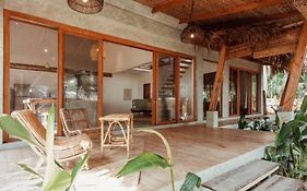 Punta Punta Surf Retreat